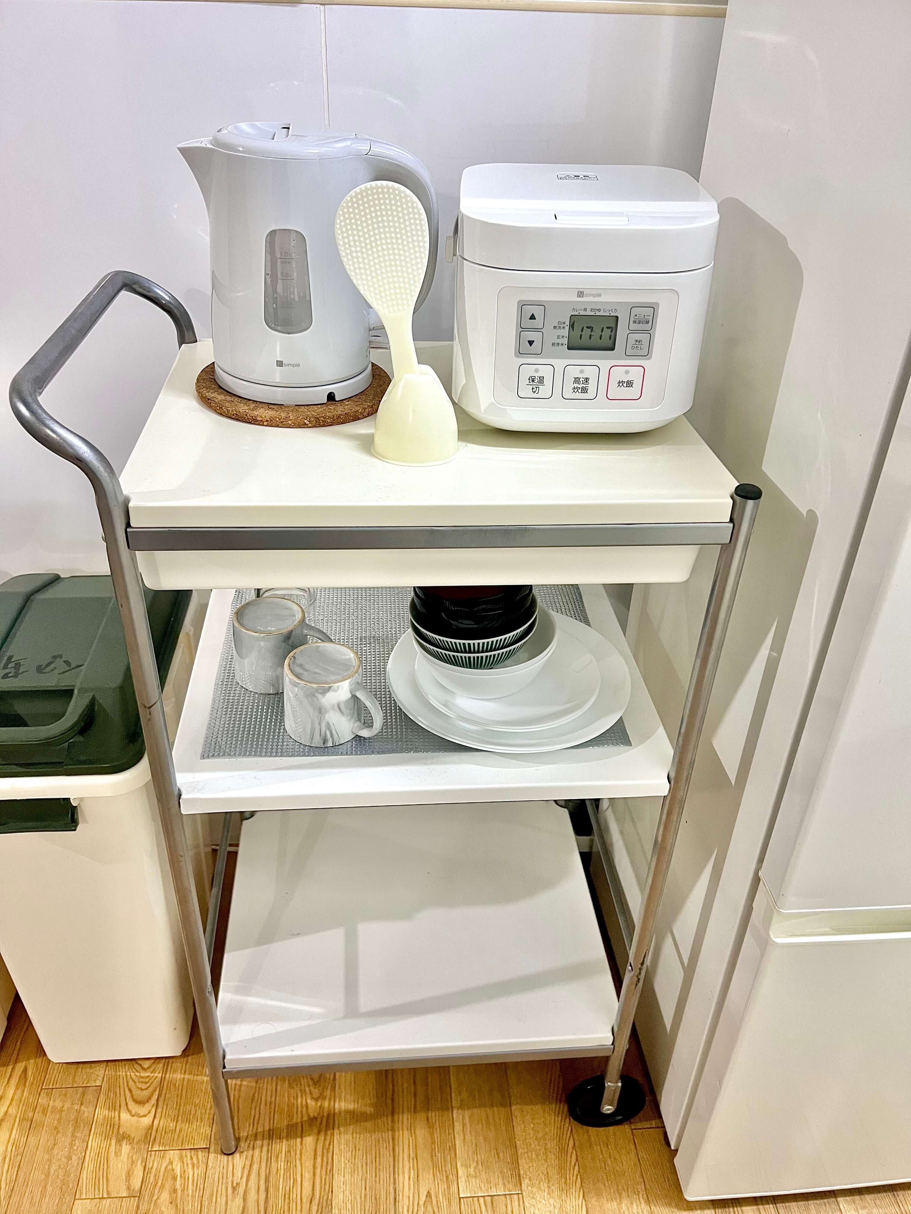 炊飯器・電気ケトル・食器